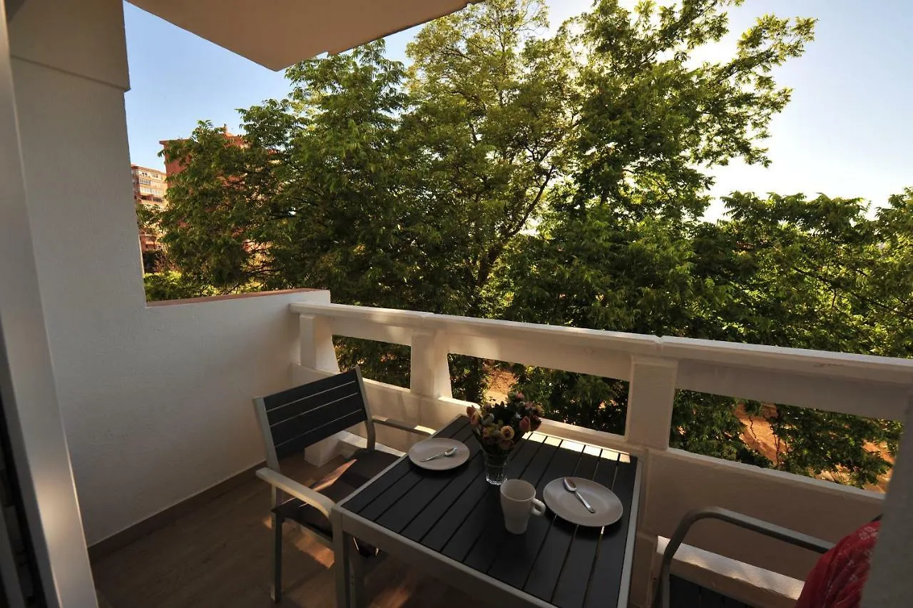 헤레스 Diseno Terraza Dos Banos Piscina 아파트